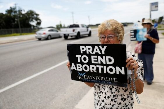 20250619T1851 STATE ABORTION LAWS 2025 1799653 563x375